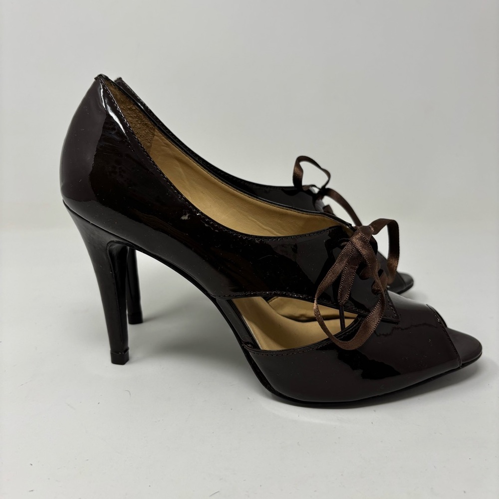 Anne Klein Brown Patent Leather Lace Up Heels Vintage Size 6 - Picture 4 of 9